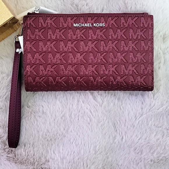 Michael Kors wristlet burgundy wallet - Picture 3 of 11